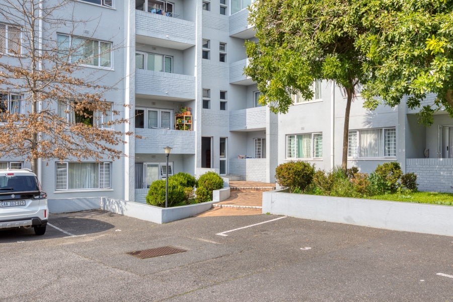 2 Bedroom Property for Sale in Woodstock Western Cape